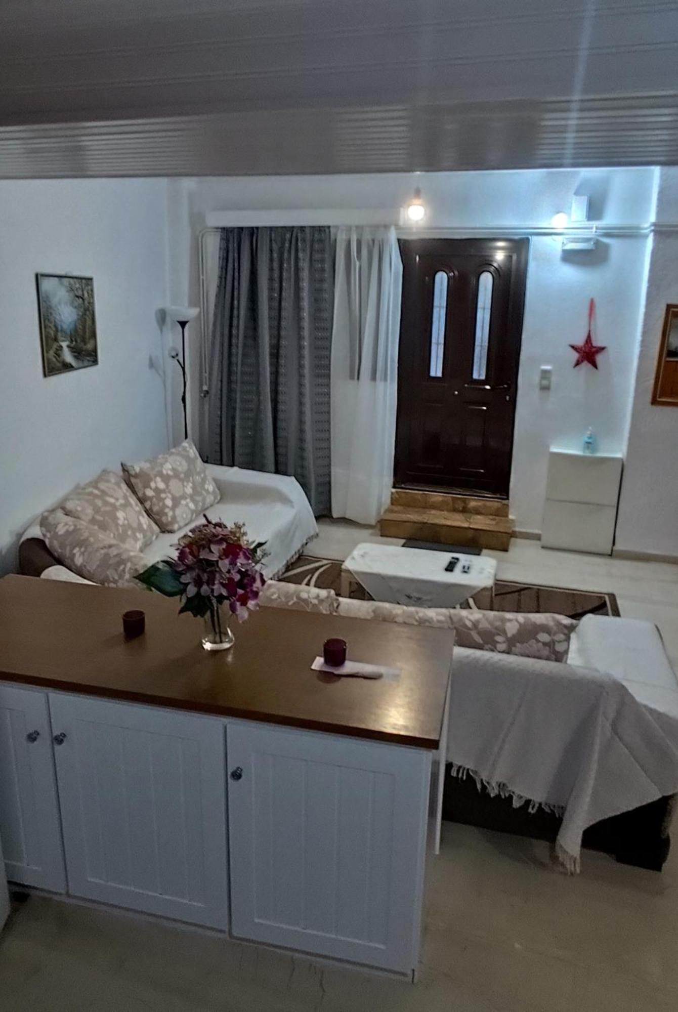 Ευρύχωρο Και Άνετο Διαμέρισμα Στην Ιτέα Joanna'S Apartment Kirra Exterior foto